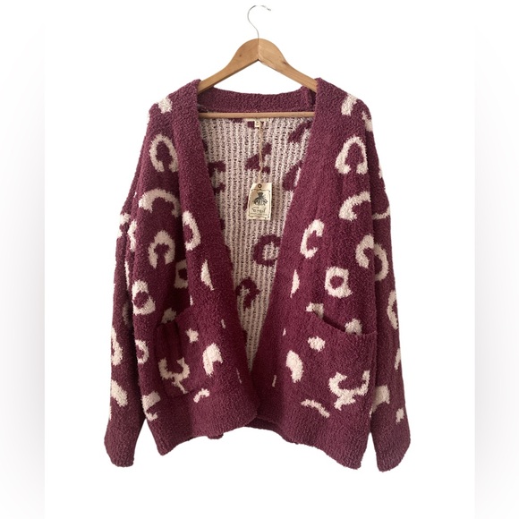 easel Sweaters - NWT Easel Los Angeles Cardigan size M